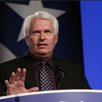 GOSPEL Foto/Imagem Pastor disse que se o escritor ateu Christopher Hitchens estiver no inferno é porque Deus o ama Noticia Religião