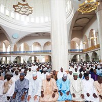 Foto/Imagem Jovens matam vários muçulmanos durante orações na Nigéria Noticia Religião