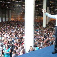 GOSPEL Foto/Imagem Apostolo Valdemiro Santiago responde acusações contra mundial e ‘alfineta’ a Igreja Universal Noticia Religião GOSPEL Foto/Imagem Apostolo Valdemiro Santiago responde acusações contra mundial e ‘alfineta’ a Igreja Universal Noticia Religião