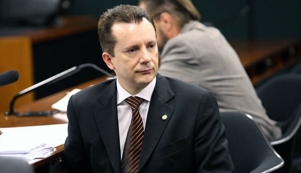 Notícias Gospel Celso Russomanno tenta separar sua imagem de ligações com a Igreja Universal | Noticia Evangélica Gospel Notícias Gospel Celso Russomanno tenta separar sua imagem de ligações com a Igreja Universal | Noticia Evangélica Gospel